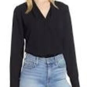 Trouve Sheer Layering V Neck Tee - S